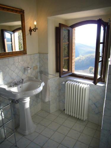 Borgo Storico Cisterna Villa Macerata Feltria Ruang foto