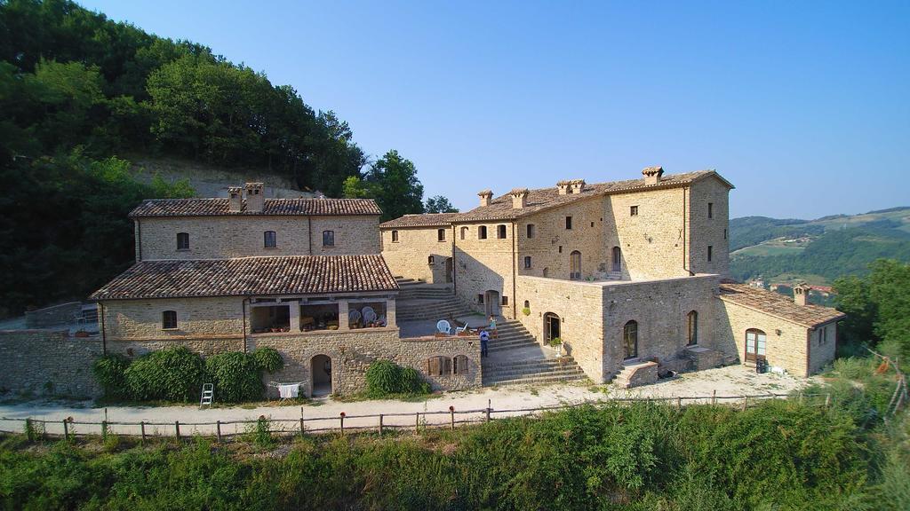 Borgo Storico Cisterna Villa Macerata Feltria Bagian luar foto